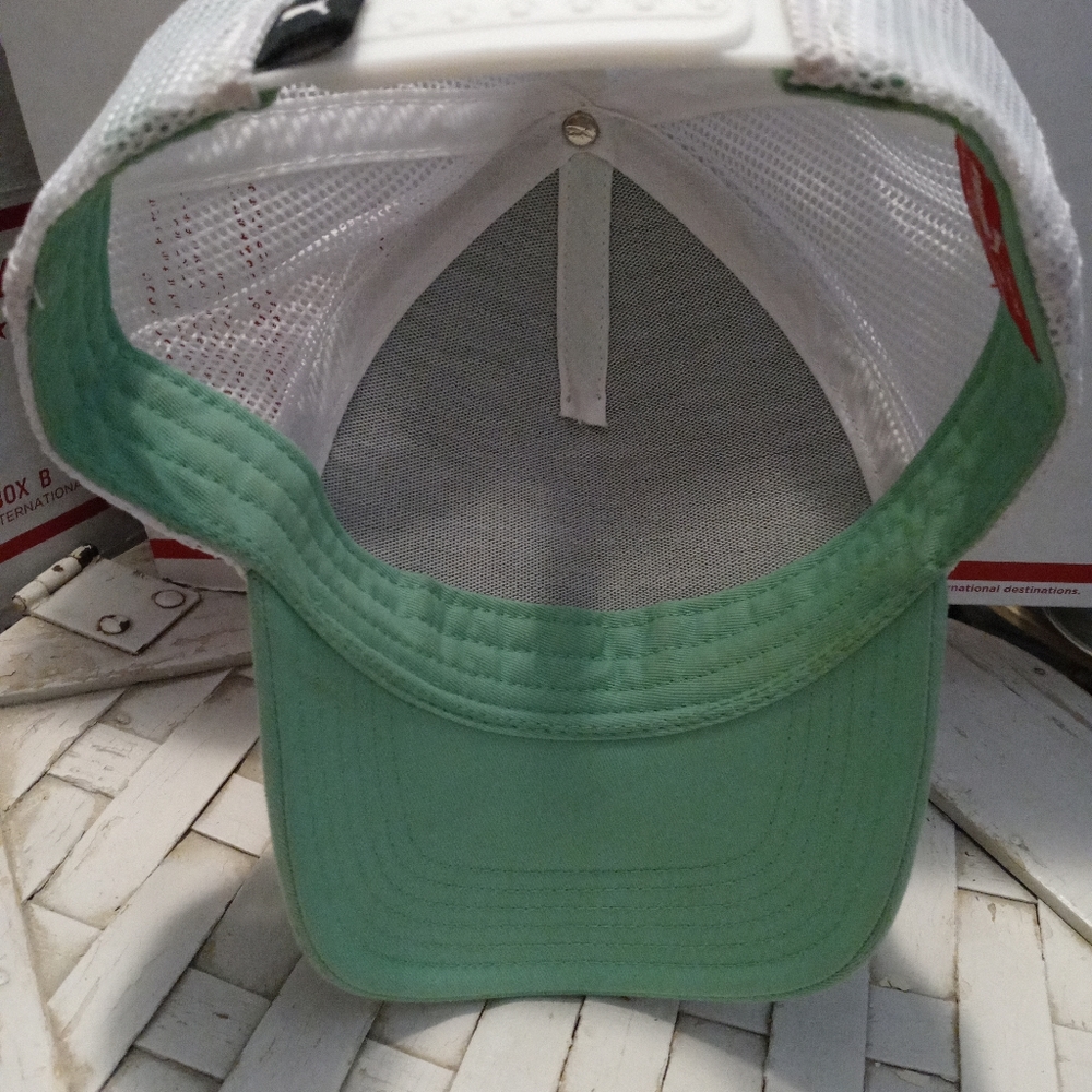 🎾PUMA GOLF/TENNIS HAT SHEEK DESIGN. - Picture 4 of 9